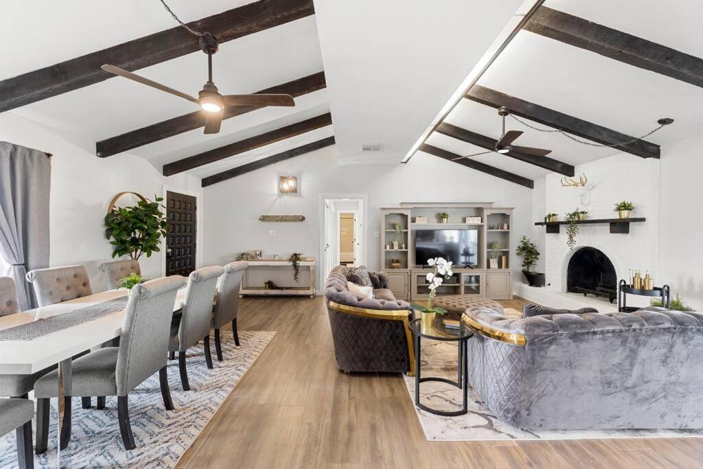 Villa Farm Retreat With Jacuzzi, Fire Pit, Mini Goats, Mini Ponies And Mini Cows San Marcos Exterior foto